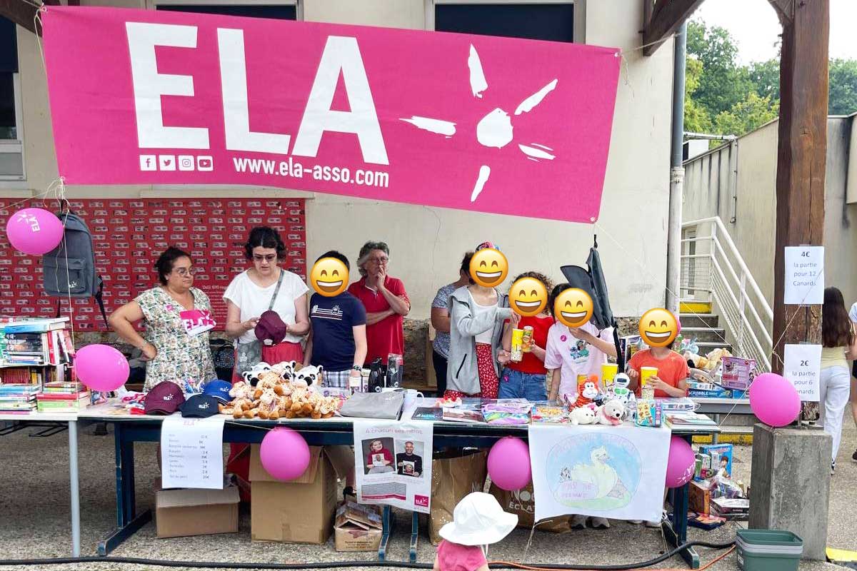stand ELA - fête du groupe scolaire SLNDBA