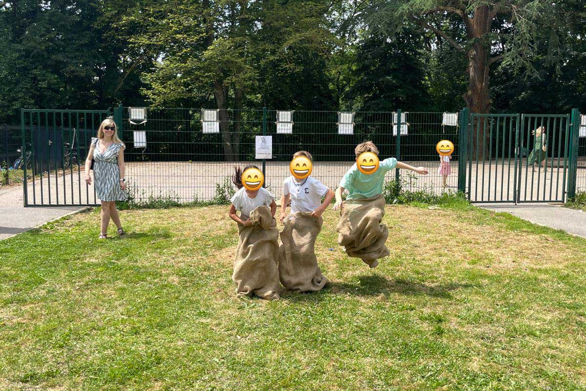 course en sac - fête du groupe scolaire SLNDBA